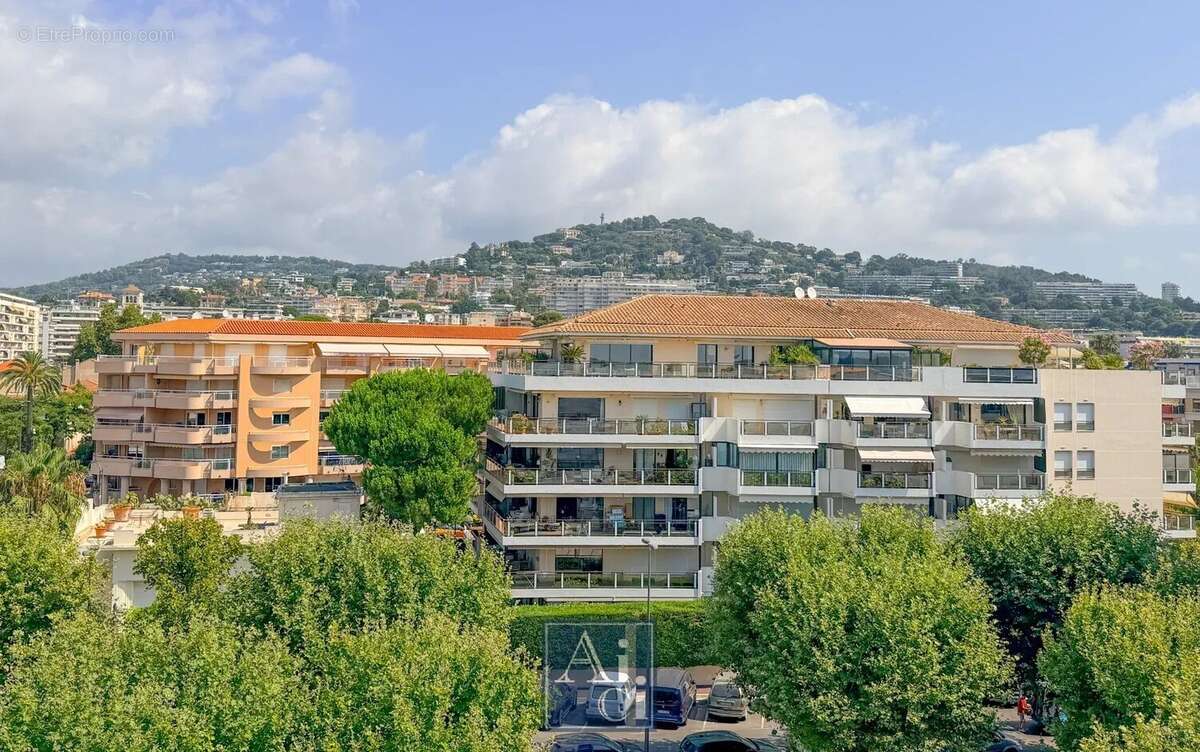 Cannes Palm Beach – 3 pièces en dernier étage avec terrasse et aperçu mer - photo 4