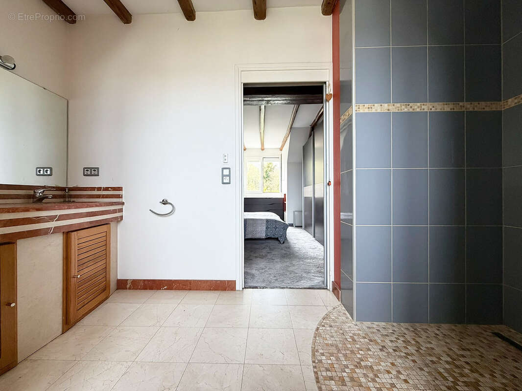 Maison à VAL-DE-VESLE