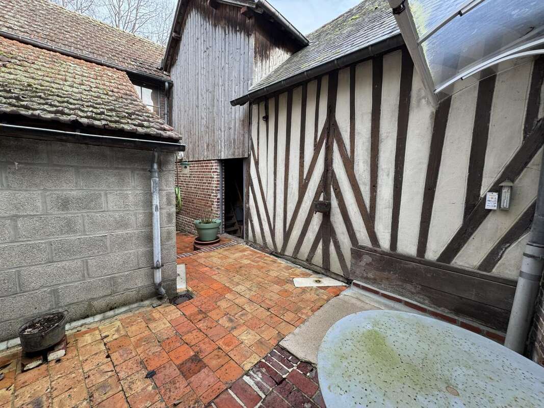 Maison à SAINT-JULIEN-LE-FAUCON