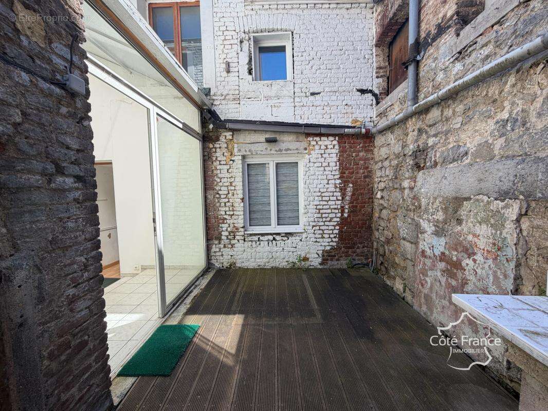 Magnifique maison en pierre de taille   Charme atypique et b - photo 22