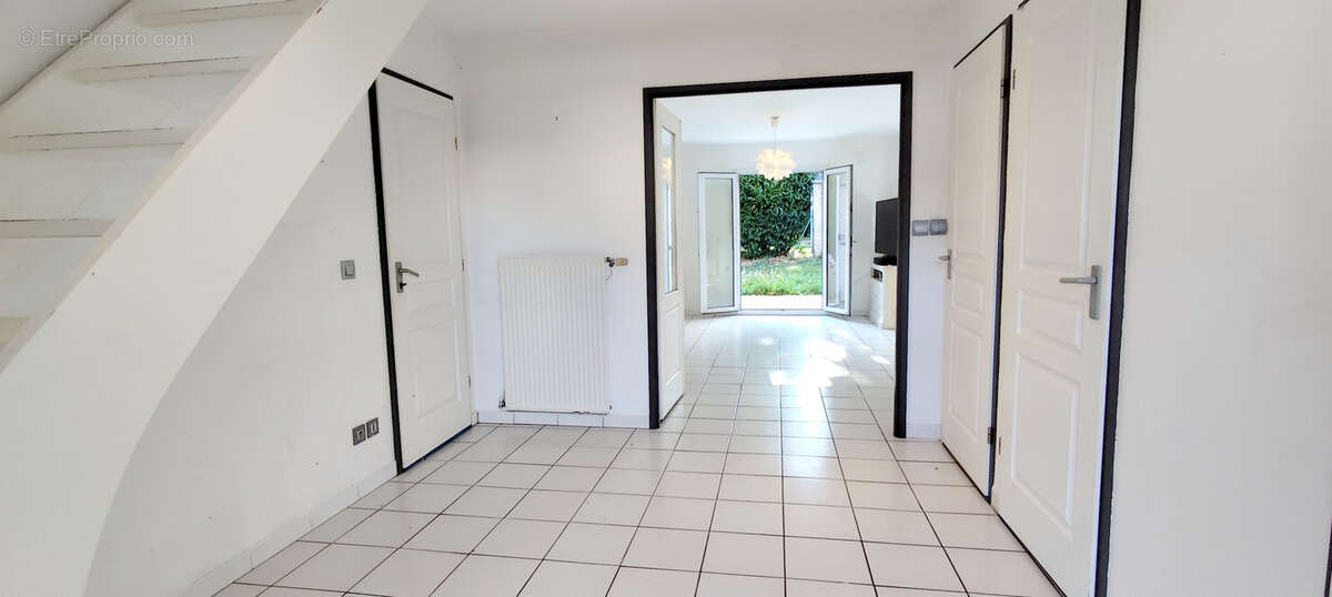 Maison à LA CHAUSSEE-SAINT-VICTOR