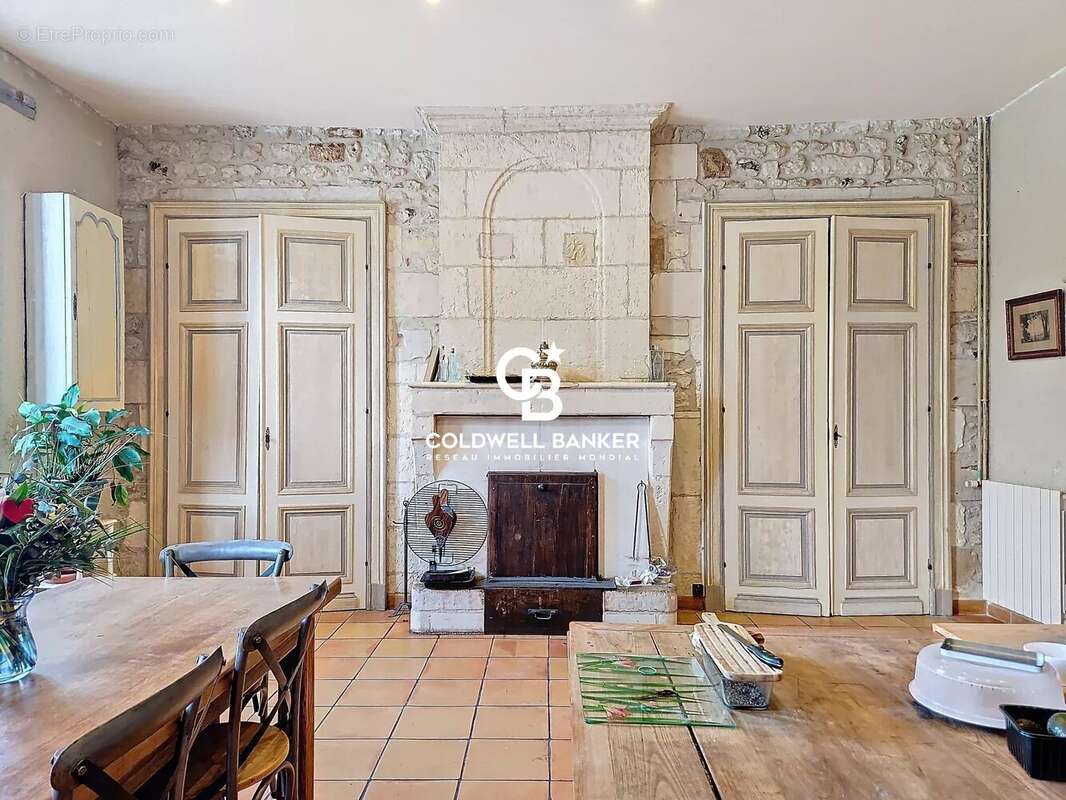 Maison à MORTAGNE-SUR-GIRONDE