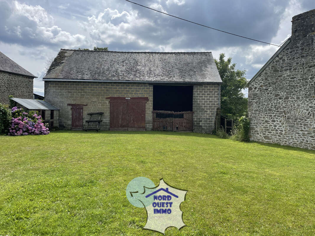 Maison avec dépendances - photo 8