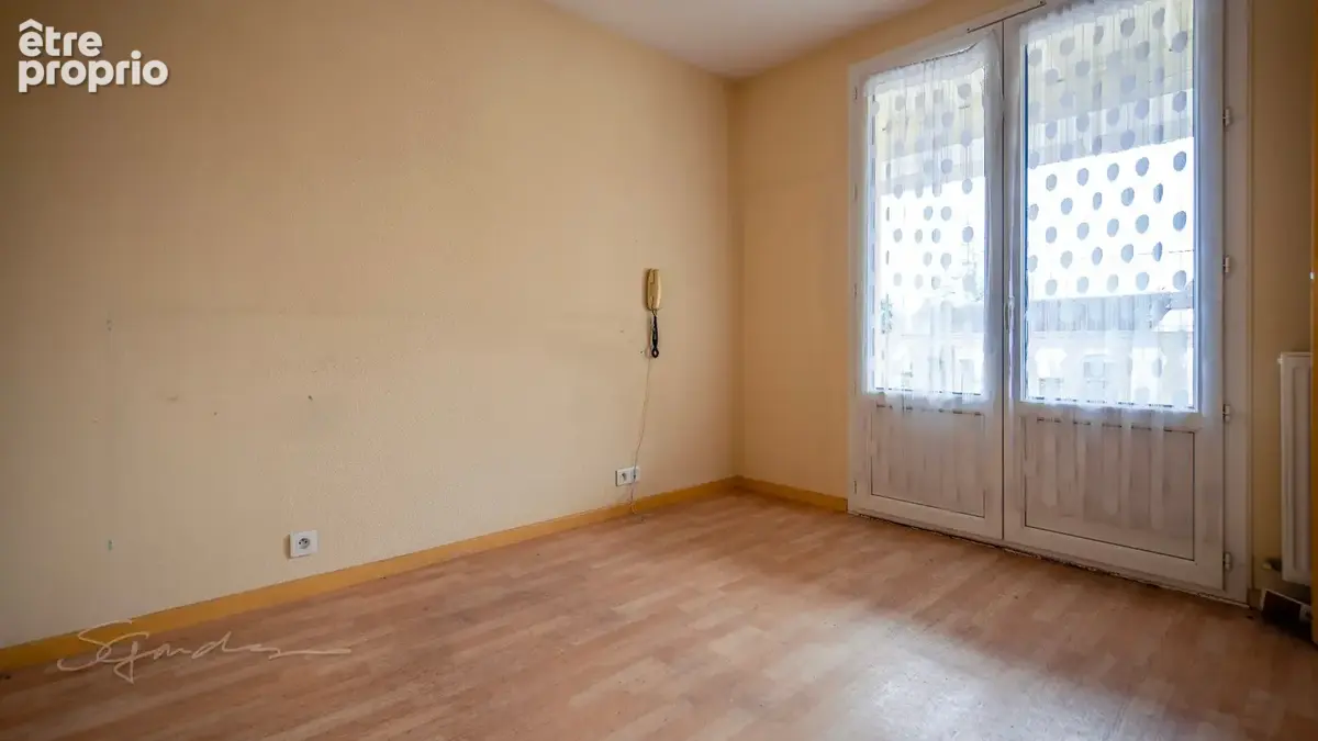 Ancien hôtel 604 m² – 16 chambres, local commercial 113 m² et terrain à bâtir 1 909 m² – 12 min de Lacq, 23 min de Pau - photo 10