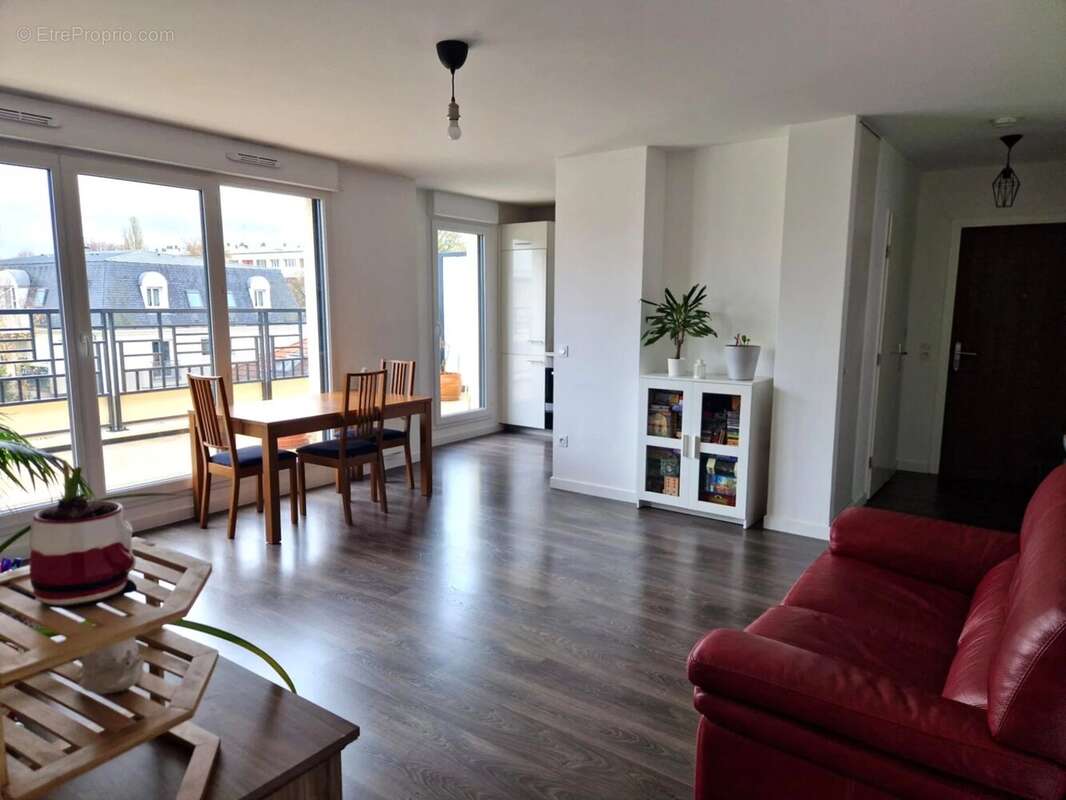 Appartement à THIAIS