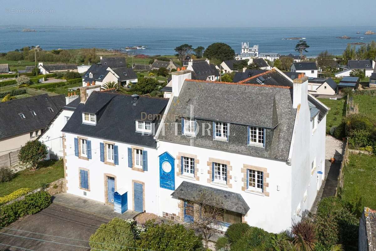 Maison à PLOUGASNOU