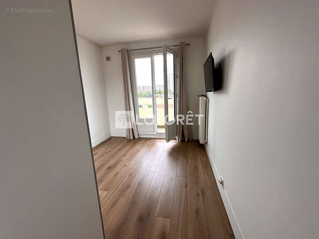 Appartement à NANTERRE