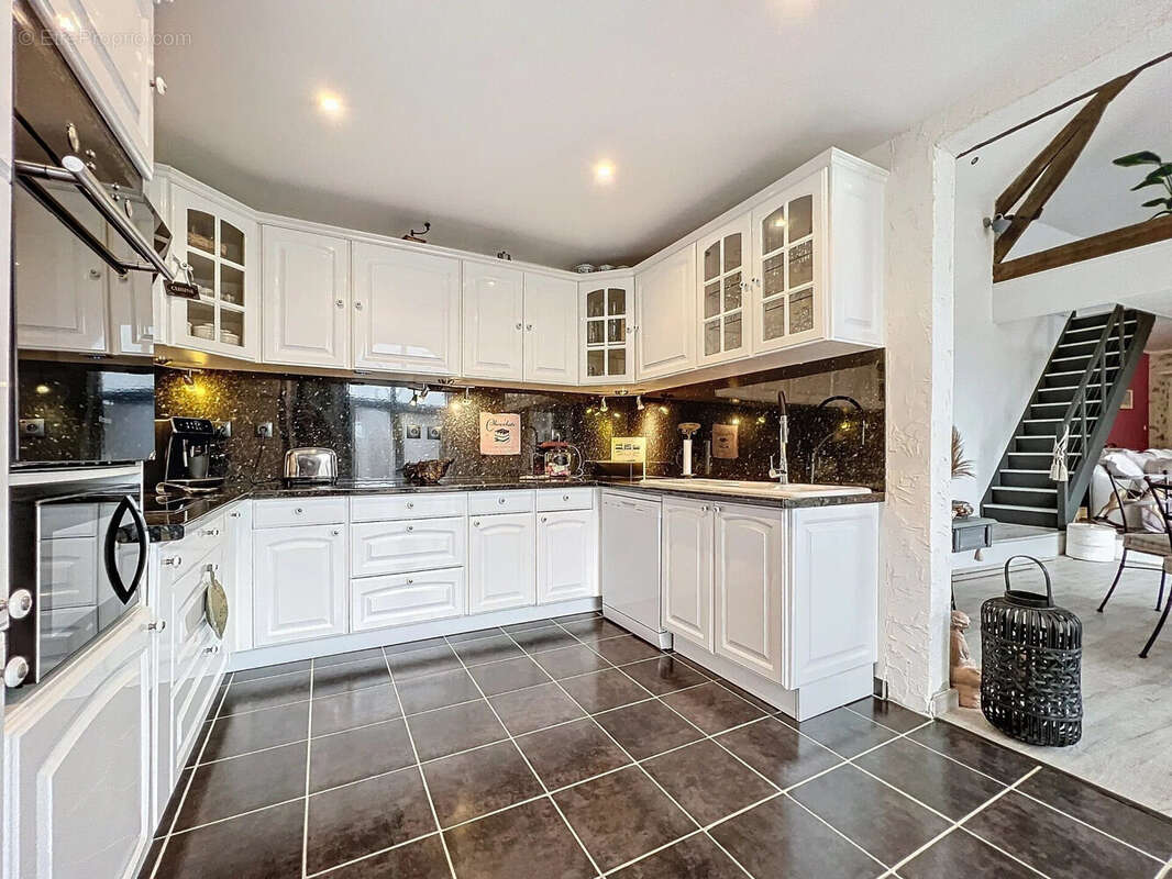 Maison à FONTAINEBLEAU