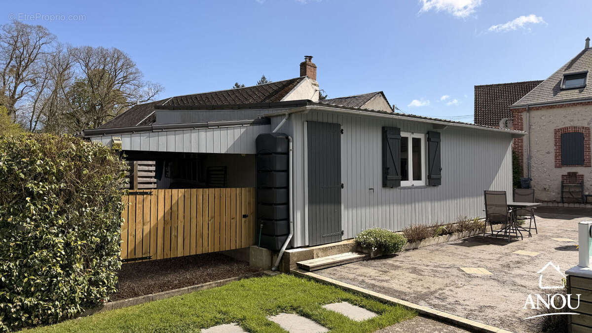 Maison à SAINT-DENIS-LES-PONTS