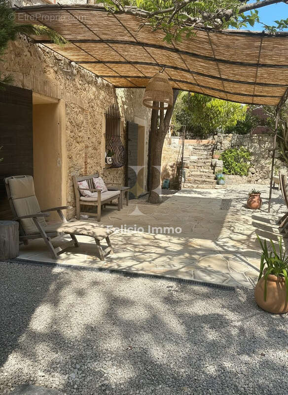Maison à OPIO