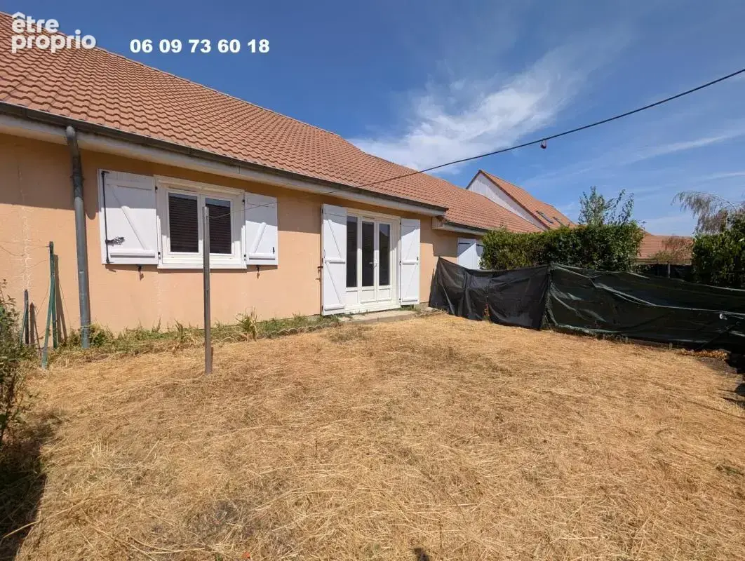 Maison à MONTMARAULT