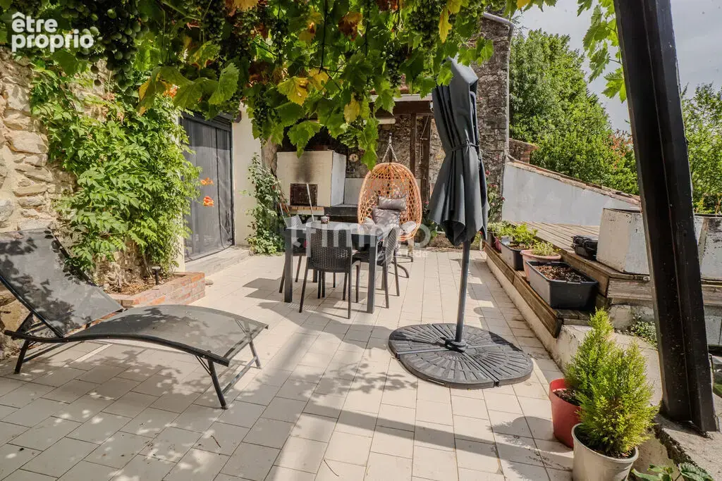 Maison en pierre de caractère avec terrasse, studio et grand ga - photo 7