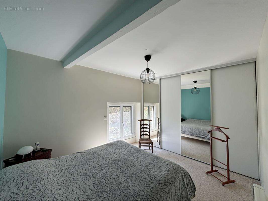 Maison à CADEROUSSE