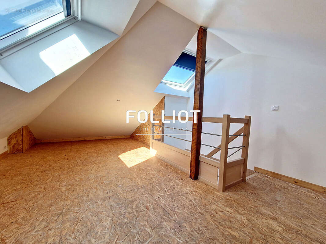 Appartement à DONVILLE-LES-BAINS