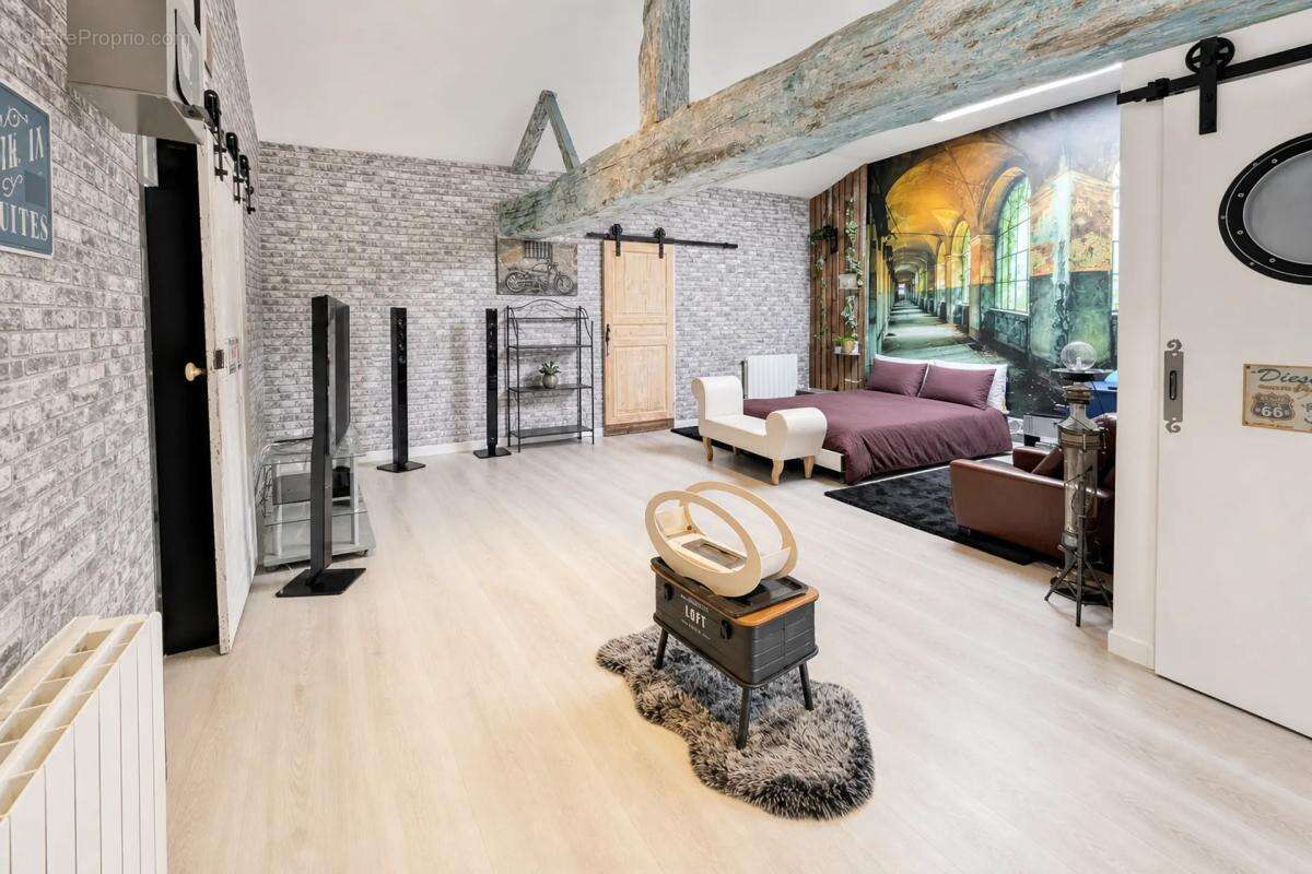 Maison en pierre rénovée avec piscine à Uchizy - photo 7
