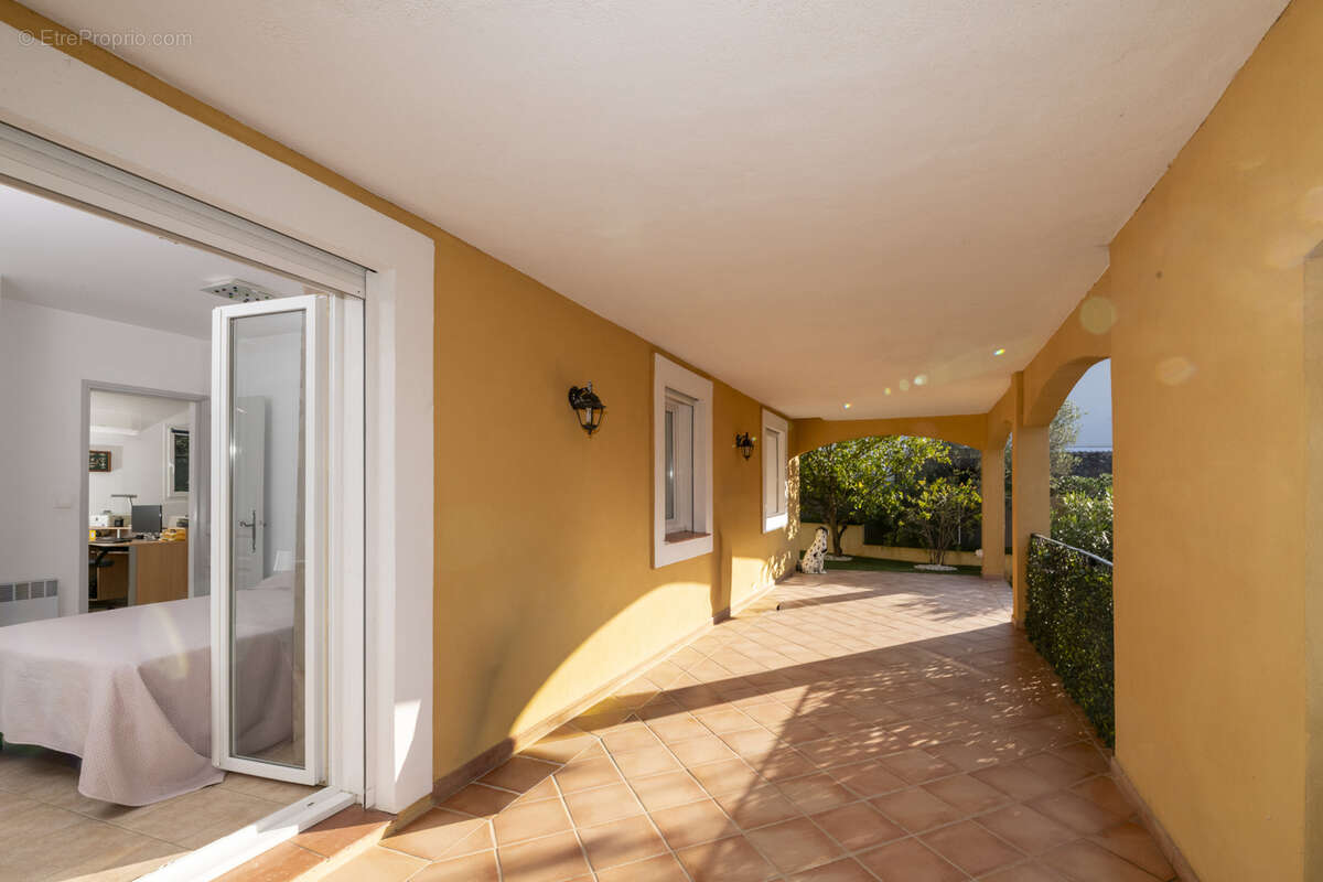 Maison à SIX-FOURS-LES-PLAGES