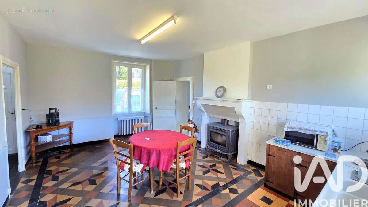 Photo 3 - Maison à LIGNAC