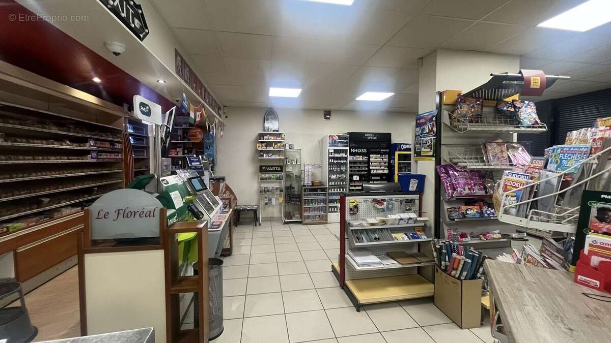 120 m² à Verneuil-Sur-Vienne  - photo 4