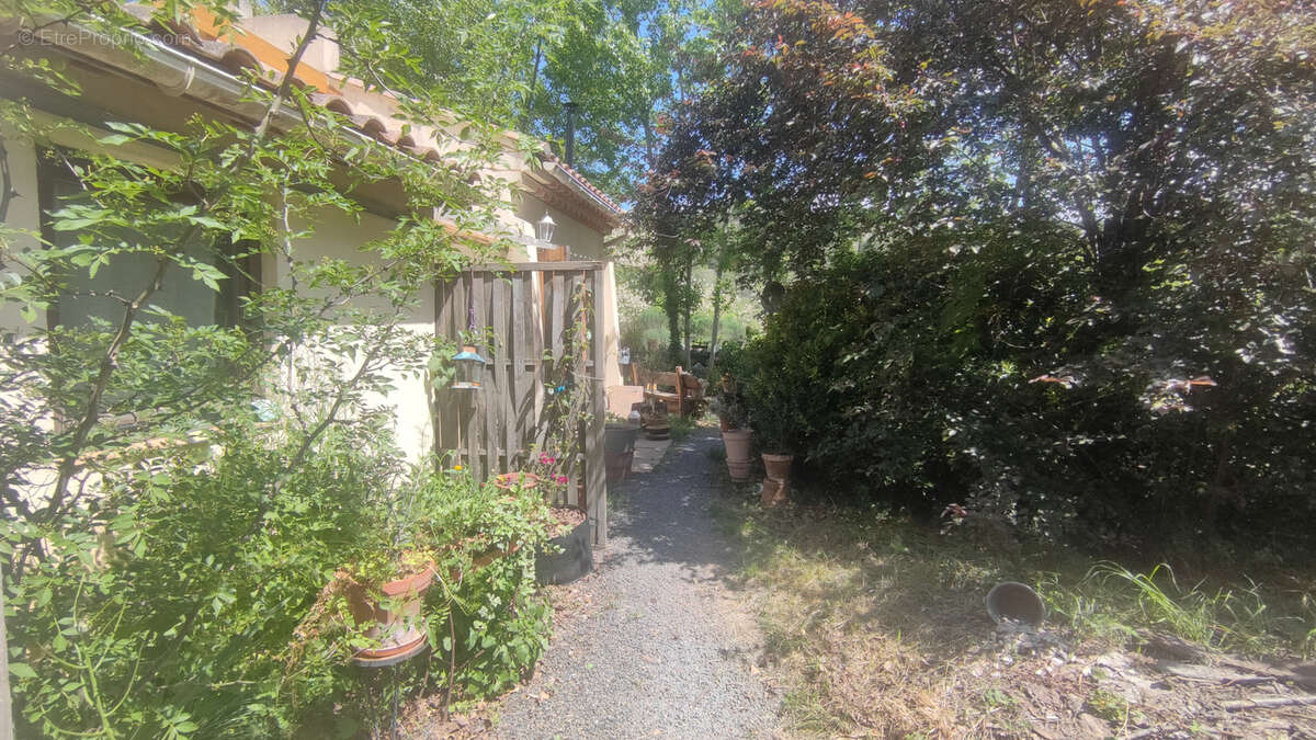 Maison à CAMPAGNE-SUR-AUDE