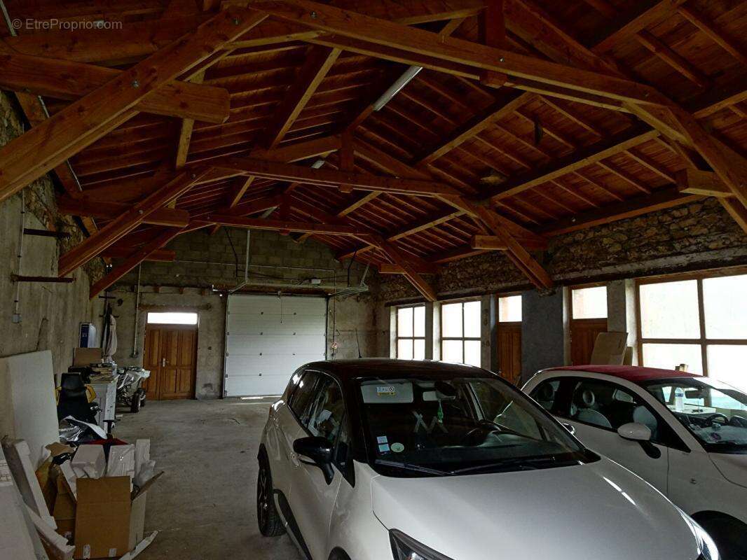 Maison à ESTIVAREILLES