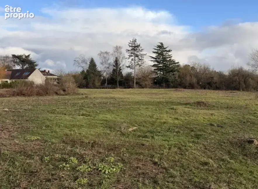 Terrain à BOULLAY-LES-TROUX