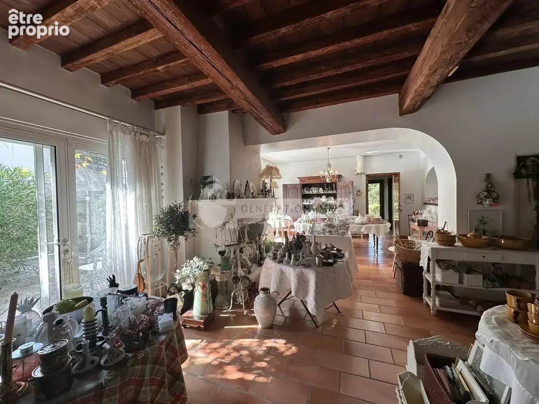 Fontvieille - grande maison avec jardin - photo 4