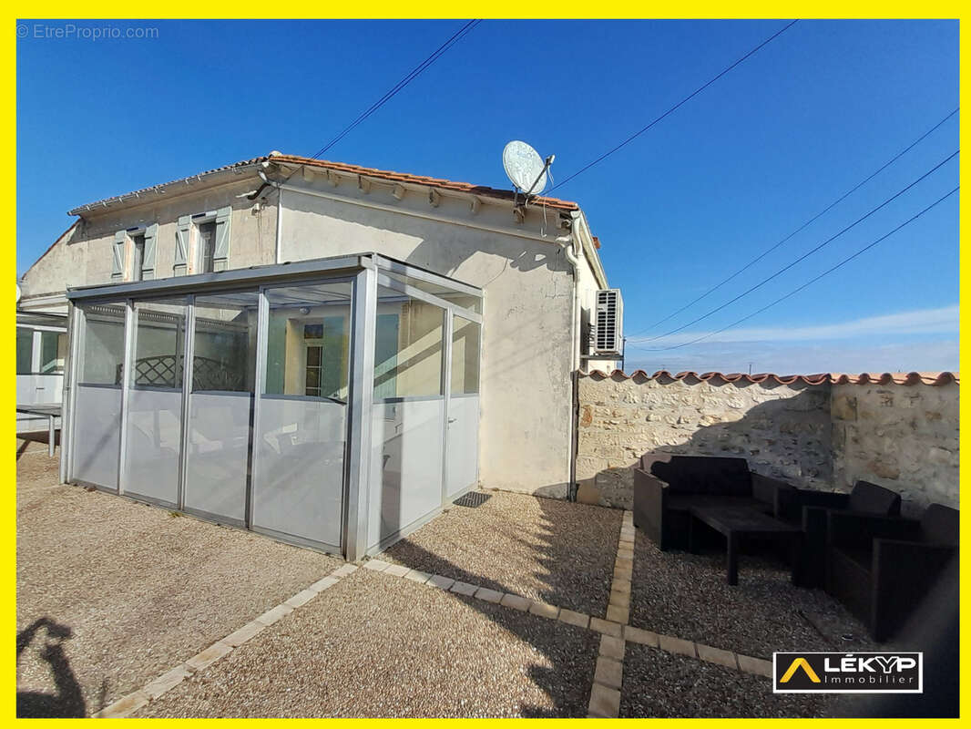 Maison à Tesson 17460 - photo 37