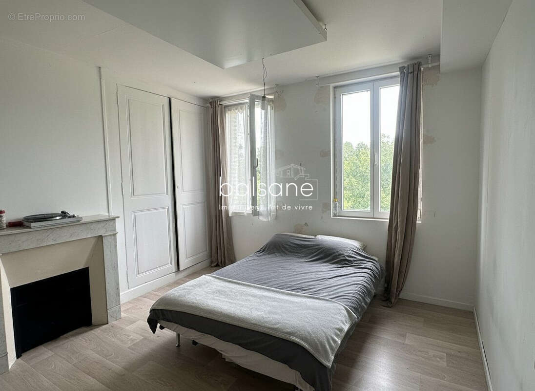 Maison à FRENEUSE