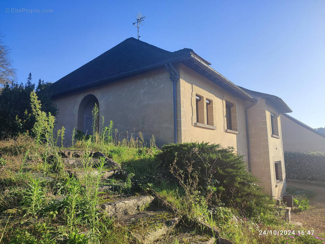 Maison à LA CHARTRE-SUR-LE-LOIR