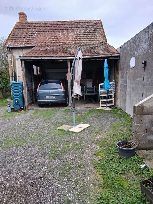 Maison à SAINT-LEOPARDIN-D'AUGY