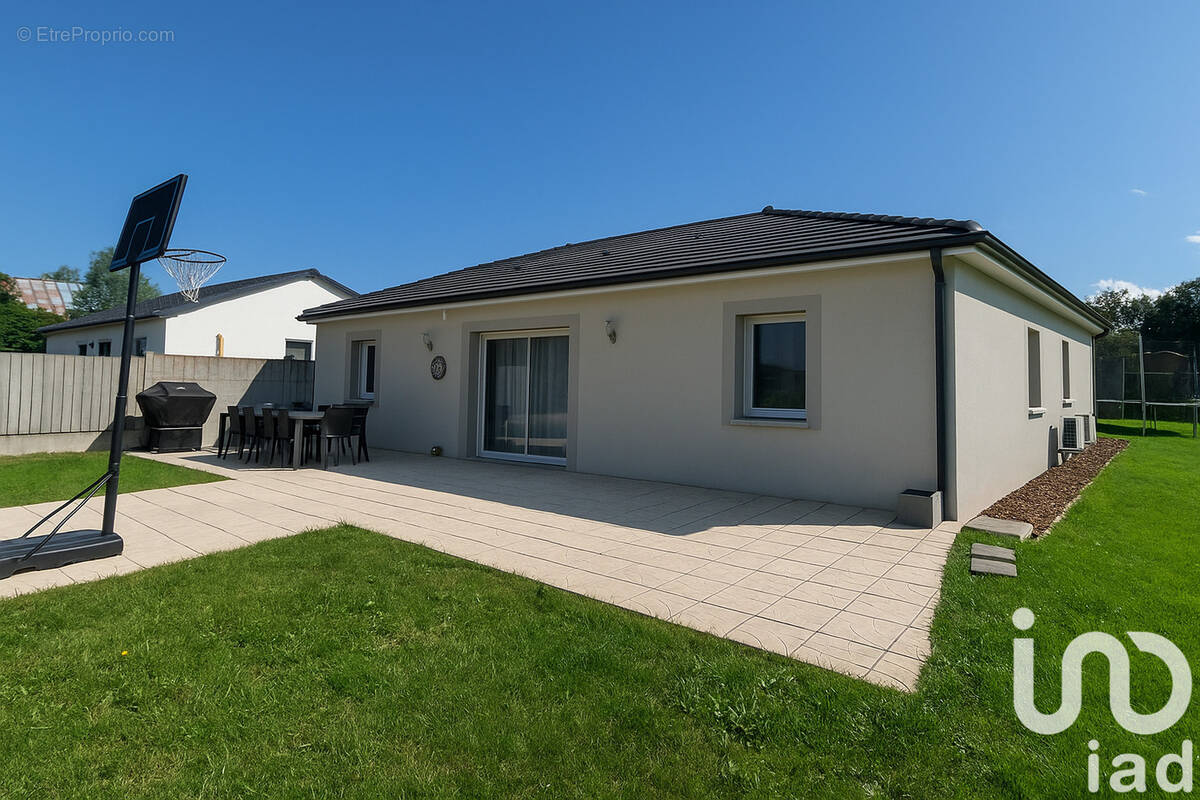 Photo 1 - Maison à HORGUES