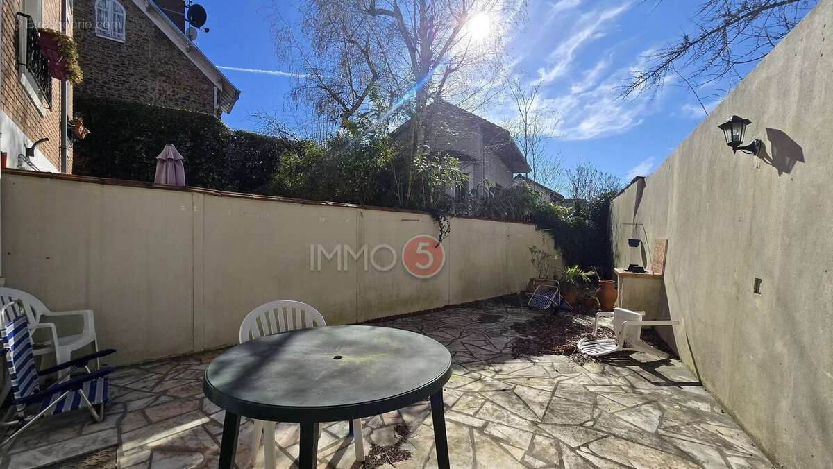 Maison à VILLEMOMBLE