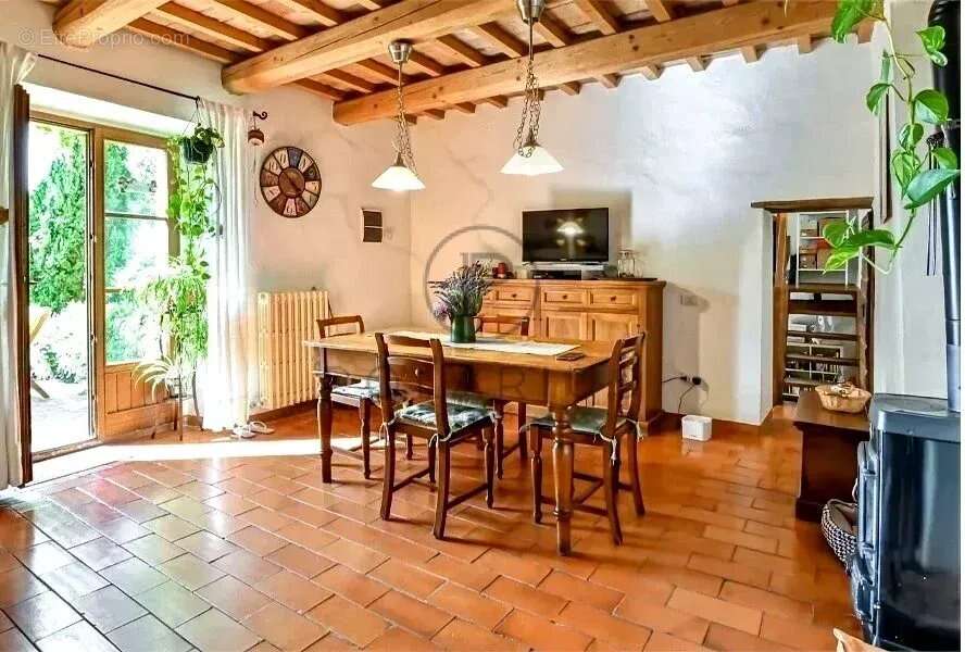 Ancienne ferme historique avec écuries et piscine, à 8 minutes d'Urbino - photo 19