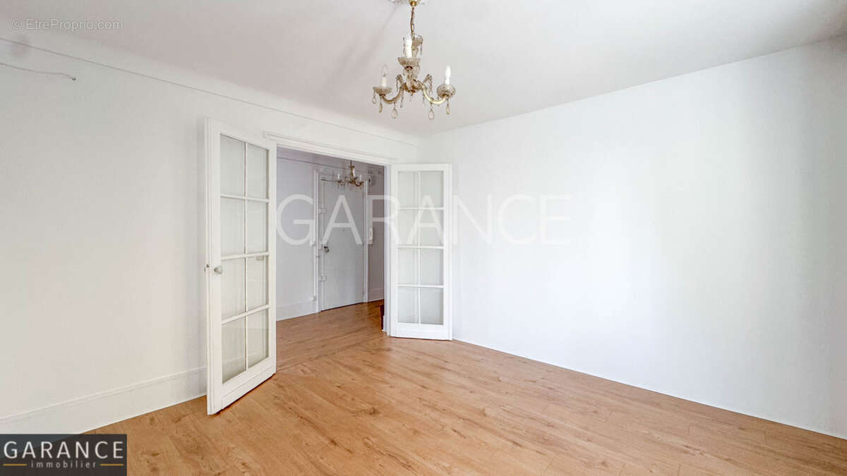Appartement à PARIS-12E