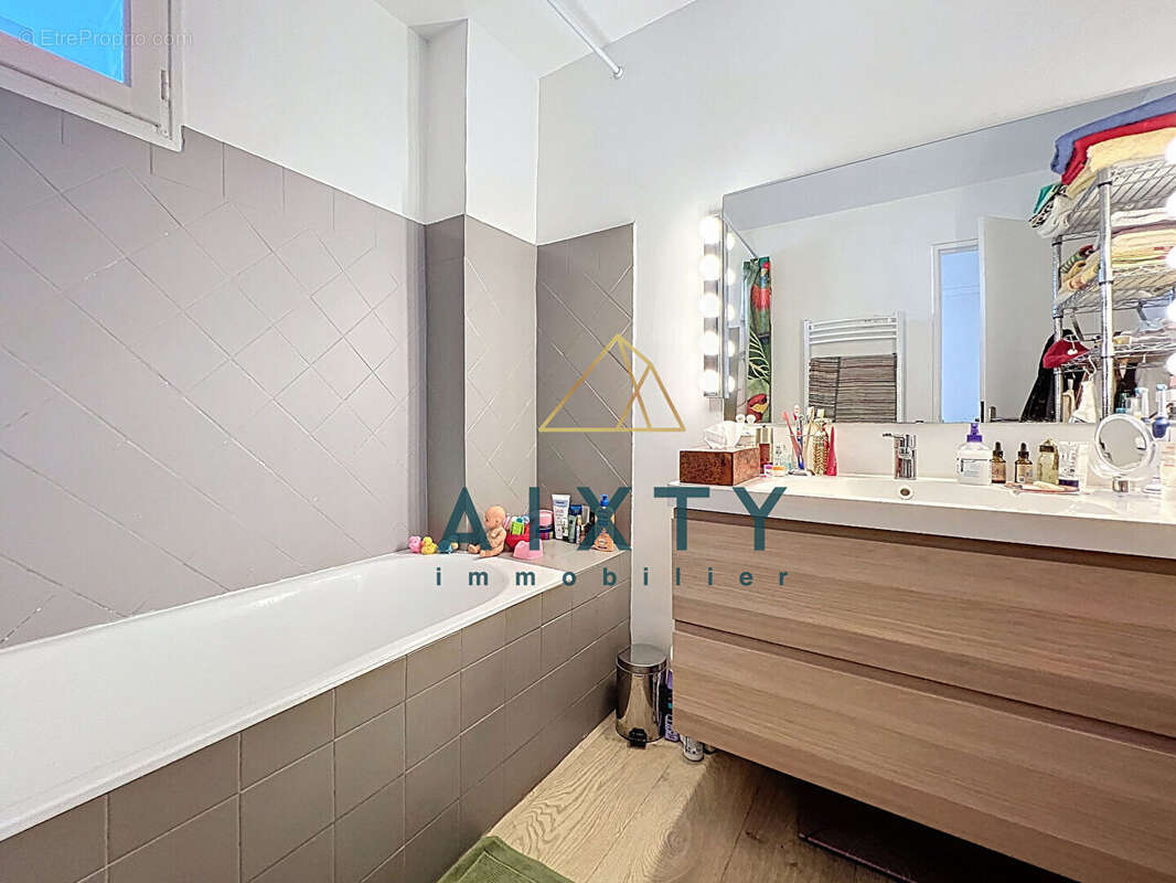 Appartement à AIX-EN-PROVENCE
