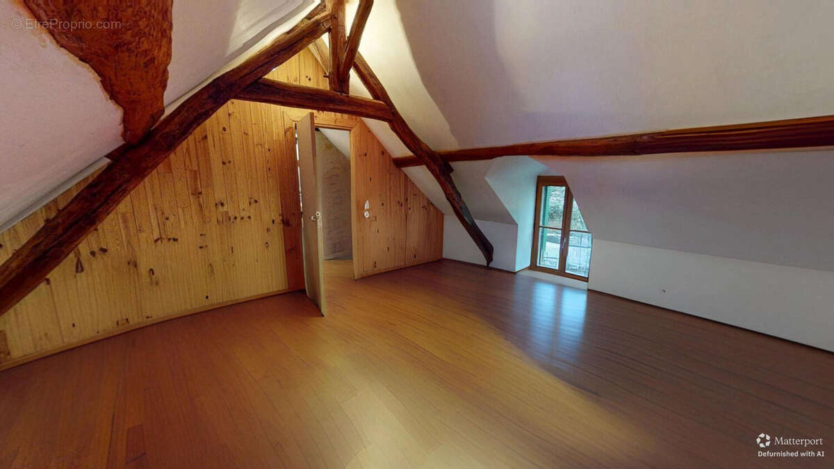 Maison à OUROUER-LES-BOURDELINS