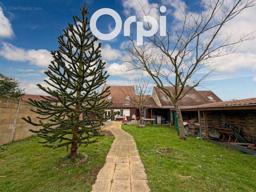 Maison à FRANCIERES