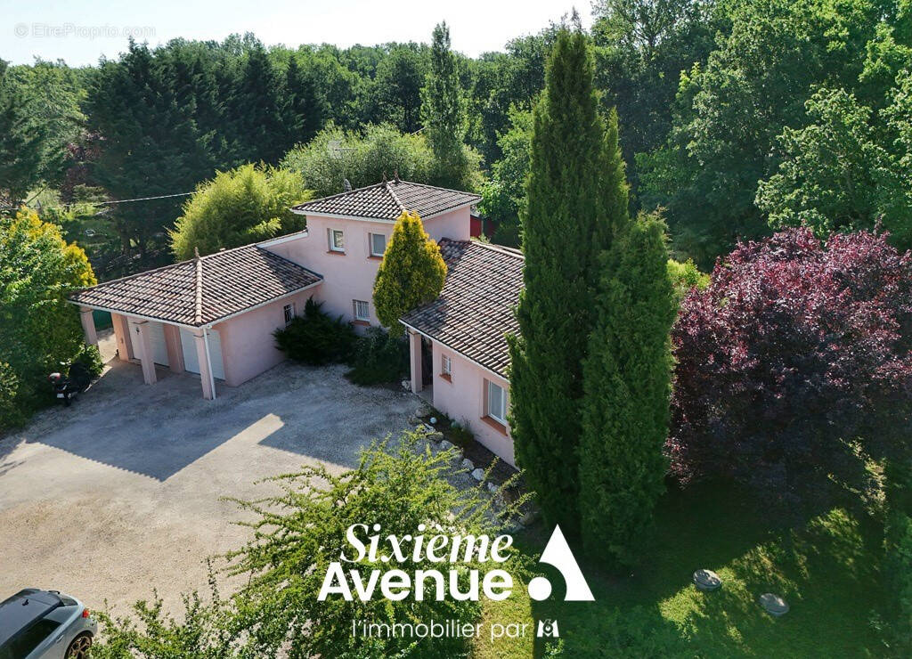 Maison à MONTBETON