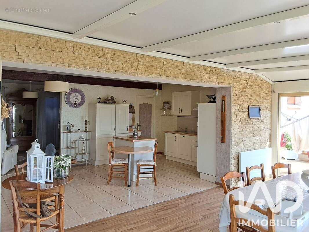 Maison 114 m² à Saint-Herblon  - photo 5