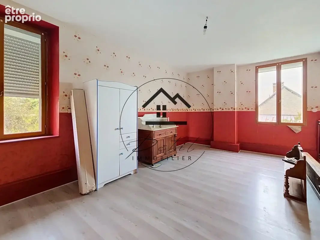 Maison 5 chambres, jardin 598 m2, garage et dépendances - ANGY - photo 10