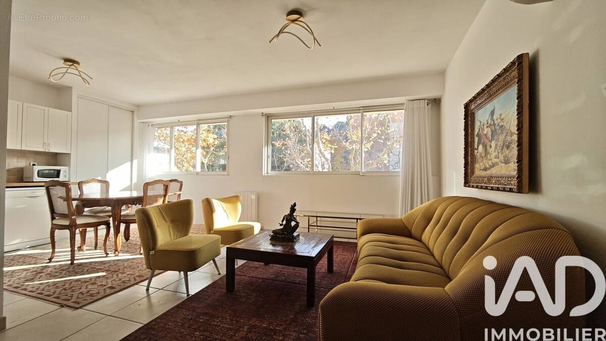 Photo 1 - Appartement à CARNOUX-EN-PROVENCE