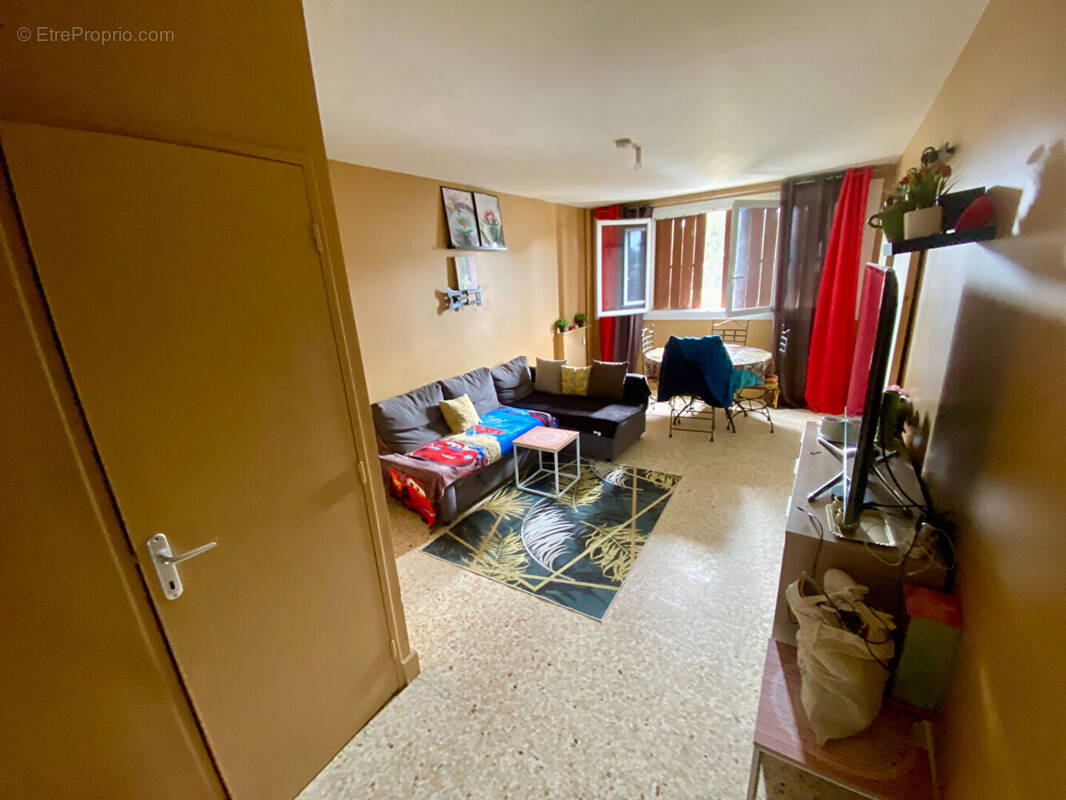 Appartement à MARSEILLE-15E