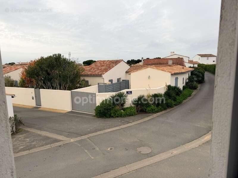 Appartement à LA FLOTTE