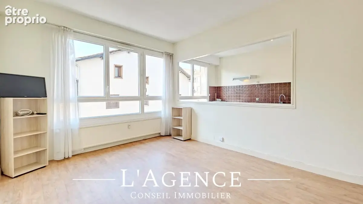 Appartement  T1 meublé avec parking centre ville - photo 4