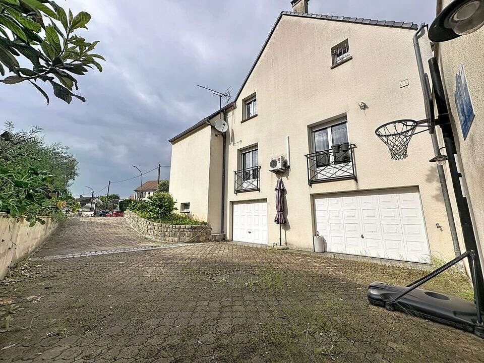 Maison à VILLIERS-SUR-MARNE