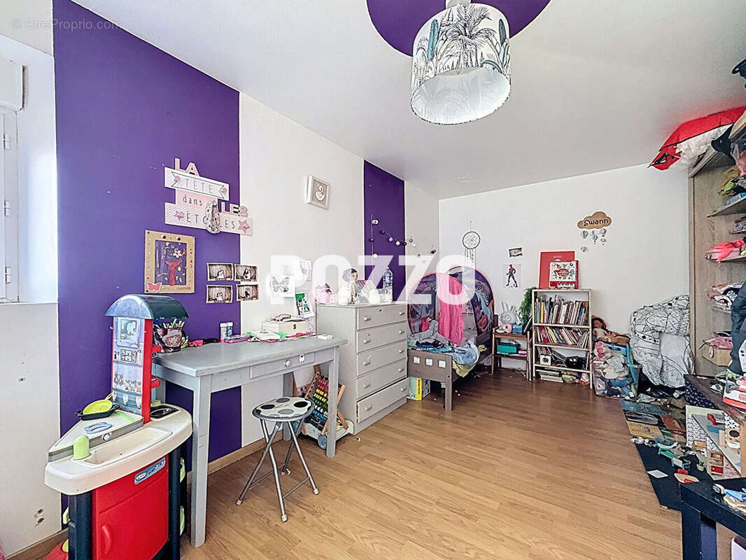 Maison à CHAMPCERVON