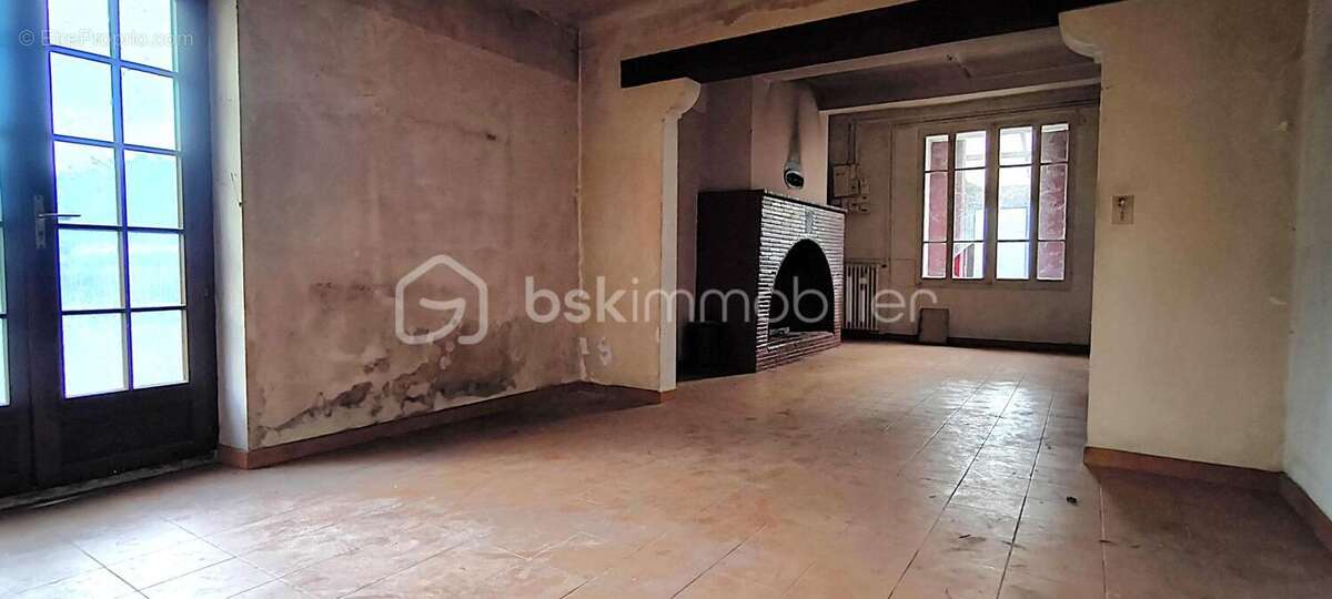 A vendre maison avec un jardin et 2 places de parking sur Vernègues - photo 5
