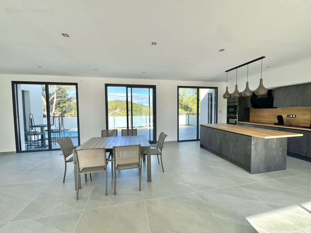 Villa Contemporaine de 2024 - Vue Panoramique exceptionnelle - photo 9