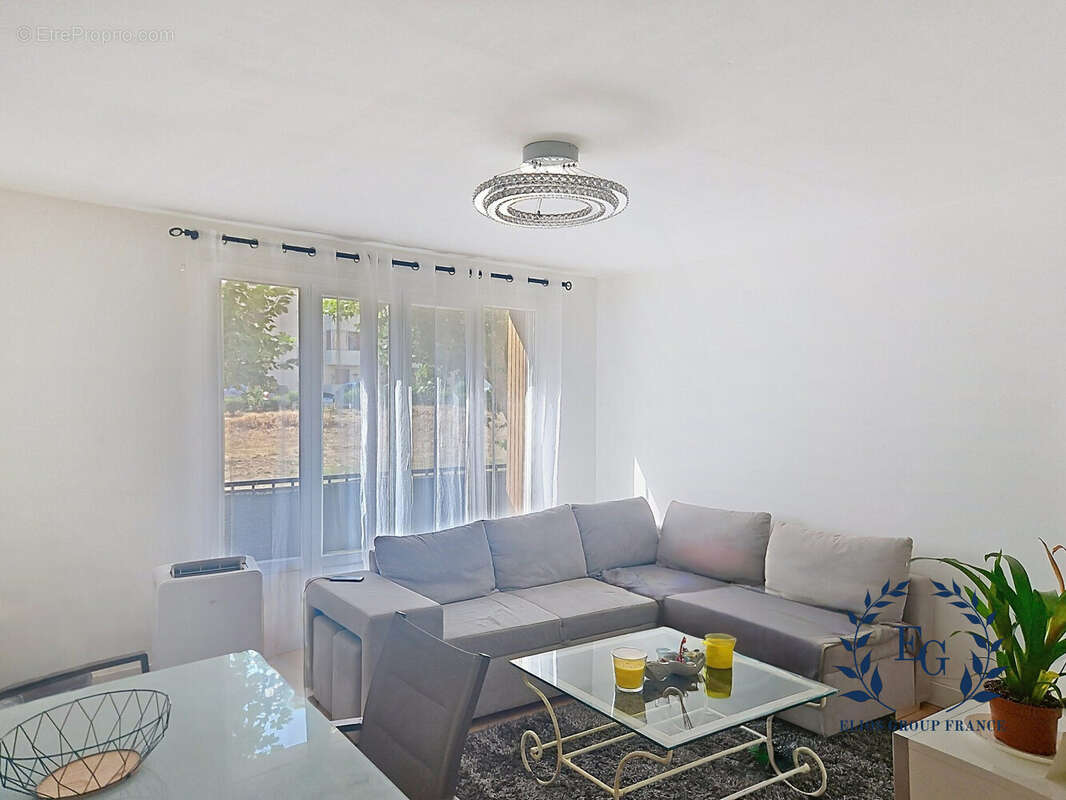 Appartement 67 m² à Aubagne  - photo 2