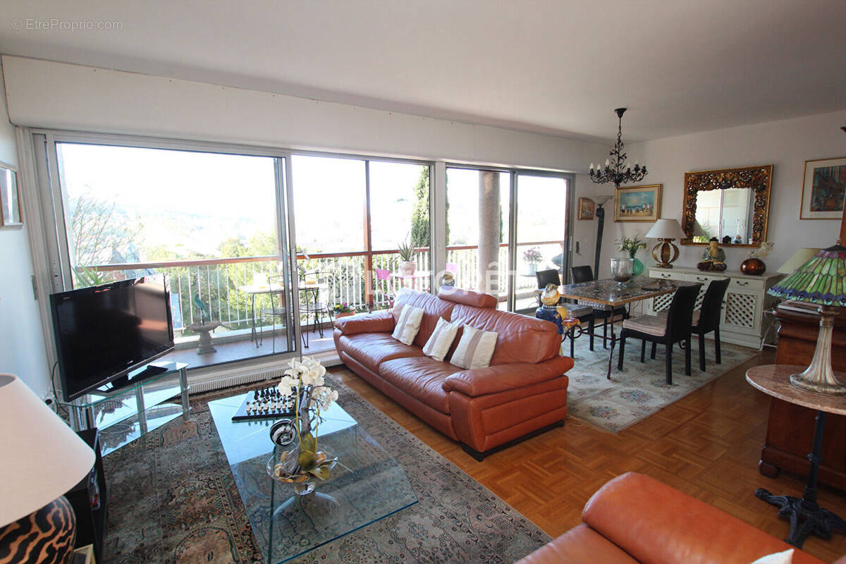 Appartement à SEVRES
